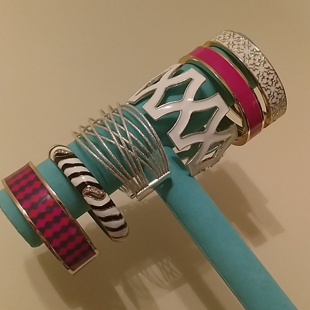 Bracelets - Picture 5 of 5